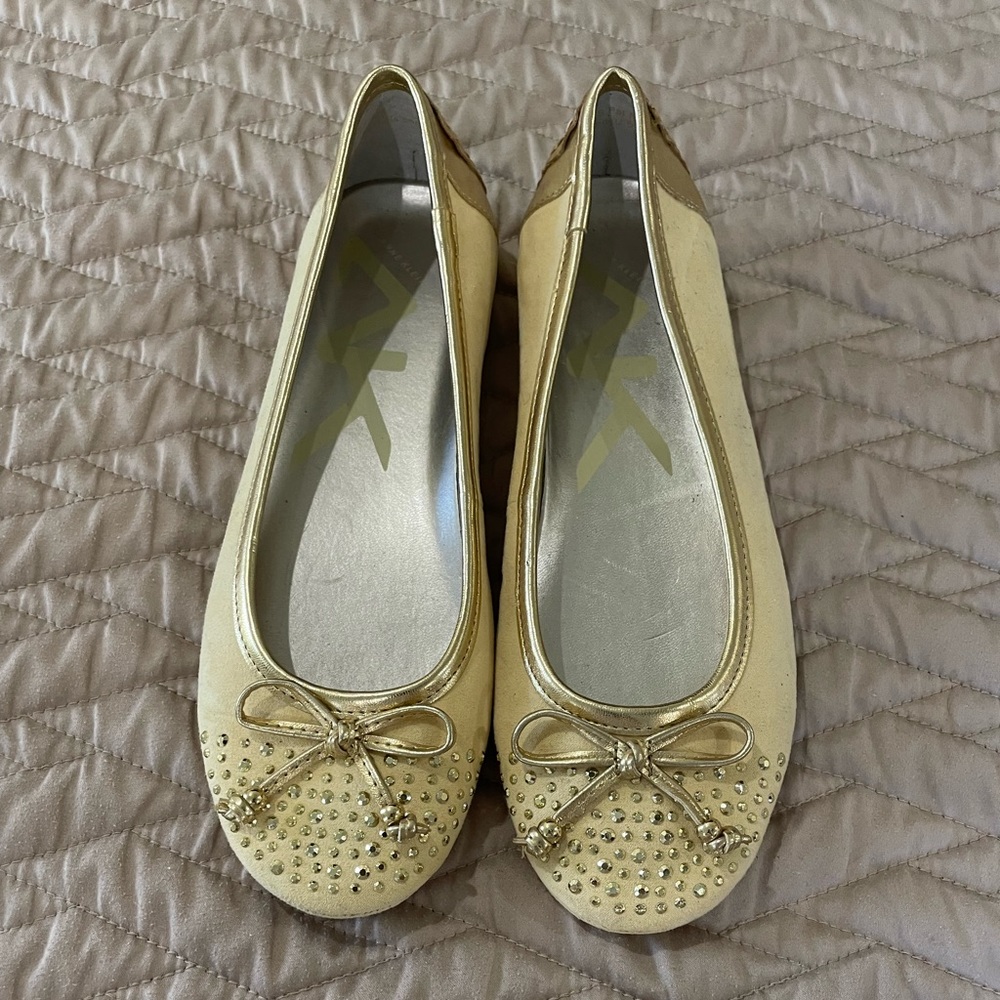 Anne Klein flats size 7
